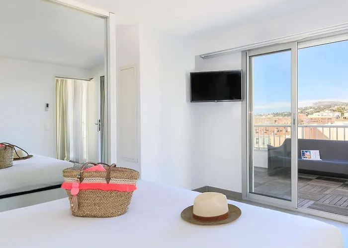 Ibis Styles Menton Centre